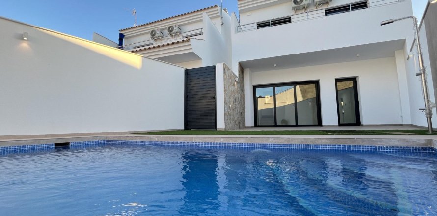 Villa i San Pedro del Pinatar, Murcia, Spanien 3 sovrum, 145 kvm. Nr. 136359