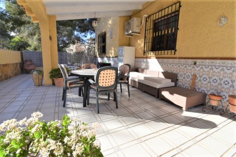 Villa for sale Villamartin, Alicante, Spain 6 bedrooms, 180 sq.m. No. 119268 - photo 23