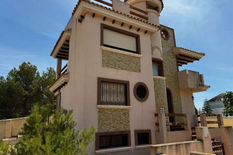 Villa for sale Villamartin, Alicante, Spain 4 bedrooms, 134 sq.m. No. 119275 - photo 20
