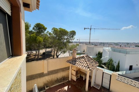 Villa for sale Villamartin, Alicante, Spain 4 bedrooms, 134 sq.m. No. 119275 - photo 4