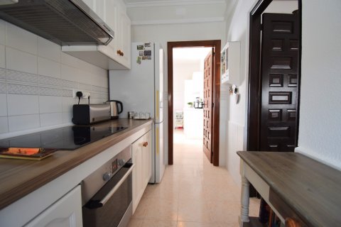 Huvila myytävänä Villamartin, Alicante, Espanja, 4 makuuhuonetta, 84 m2 No. 119271 - kuva 8