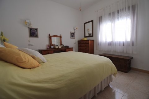 Huvila myytävänä Villamartin, Alicante, Espanja, 4 makuuhuonetta, 84 m2 No. 119271 - kuva 12