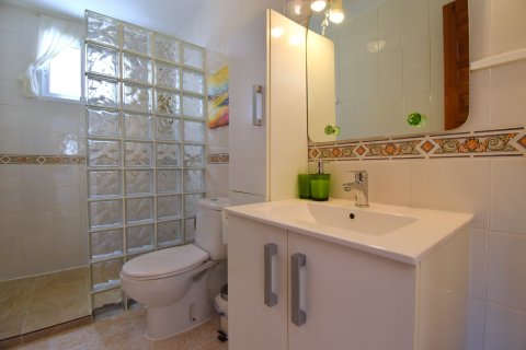 Huvila myytävänä Villamartin, Alicante, Espanja, 4 makuuhuonetta, 84 m2 No. 119271 - kuva 22