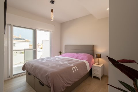 Apartment for sale Villamartin, Alicante, Spain 2 bedrooms,  No. 119273 - photo 17