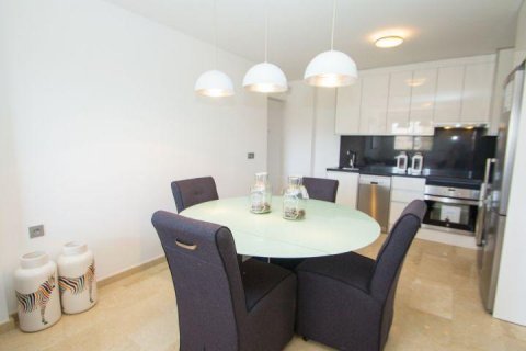 Huoneisto myytävänä Campoamor, Alicante, Espanja, 2 makuuhuonetta, 65 m2 No. 116510 - kuva 17