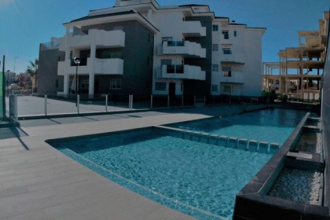 Huoneisto myytävänä Campoamor, Alicante, Espanja, 2 makuuhuonetta, 65 m2 No. 116510 - kuva 1