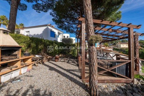 Dom w Lloret de Mar, Girona, Hiszpania 3 sypialnie, 254 mkw. nr 177138 – zdjęcie 13