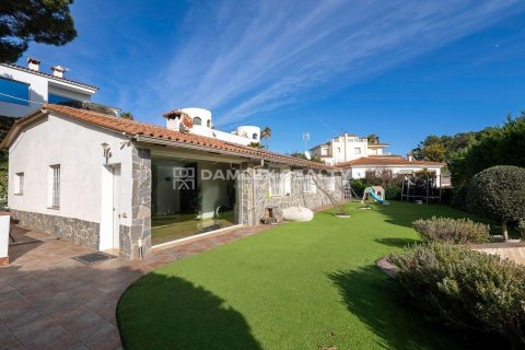 Dom w Lloret de Mar, Girona, Hiszpania 3 sypialnie, 254 mkw. nr 177138 – zdjęcie 10