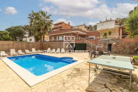House à Lloret de Mar, Girona, Espagne 8 chambres, 293 m2 No. 177137