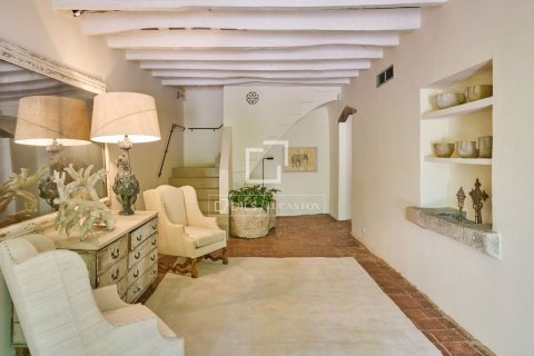 Villa for sale in Alella, Barcelona, Spain 5 bedrooms, 752 sq.m. No. 150281 - photo 6