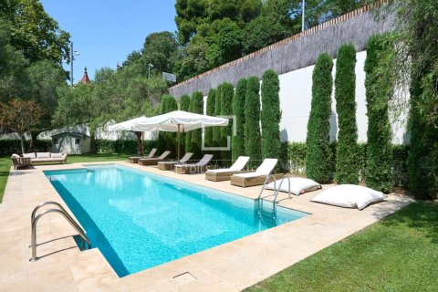 Villa for sale in Alella, Barcelona, Spain 5 bedrooms, 752 sq.m. No. 150281 - photo 2