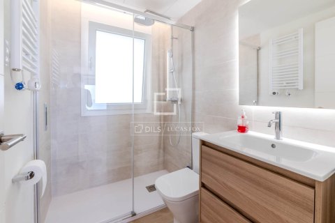 Villa for sale in Sitges, Barcelona, Spain 5 bedrooms, 245 sq.m. No. 150283 - photo 17