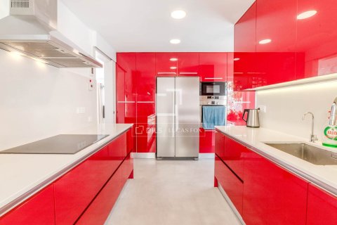 Villa for sale in Sitges, Barcelona, Spain 5 bedrooms, 245 sq.m. No. 150283 - photo 5