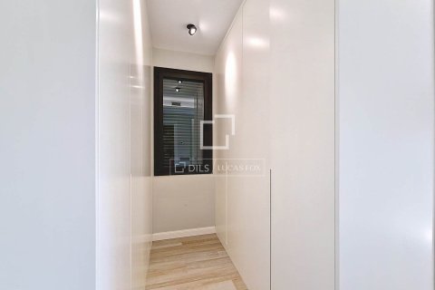 Villa for sale in Vilanova i la Geltru, Barcelona, Spain 4 bedrooms, 195 sq.m. No. 150285 - photo 30