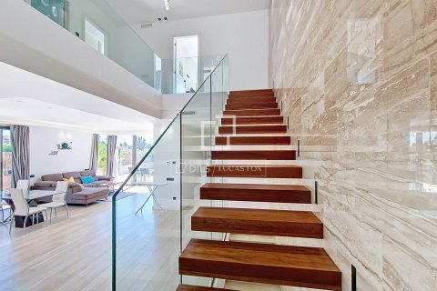 Villa for sale in Vilanova i la Geltru, Barcelona, Spain 4 bedrooms, 195 sq.m. No. 150285 - photo 19