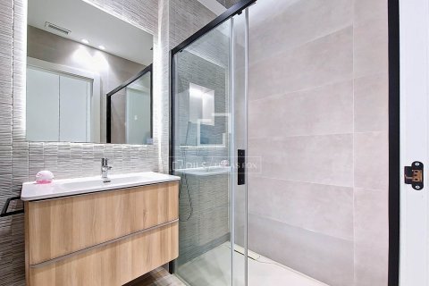 Villa for sale in Vilanova i la Geltru, Barcelona, Spain 4 bedrooms, 195 sq.m. No. 150285 - photo 16