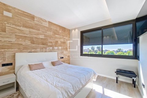 Villa for sale in Vilanova i la Geltru, Barcelona, Spain 4 bedrooms, 195 sq.m. No. 150285 - photo 28