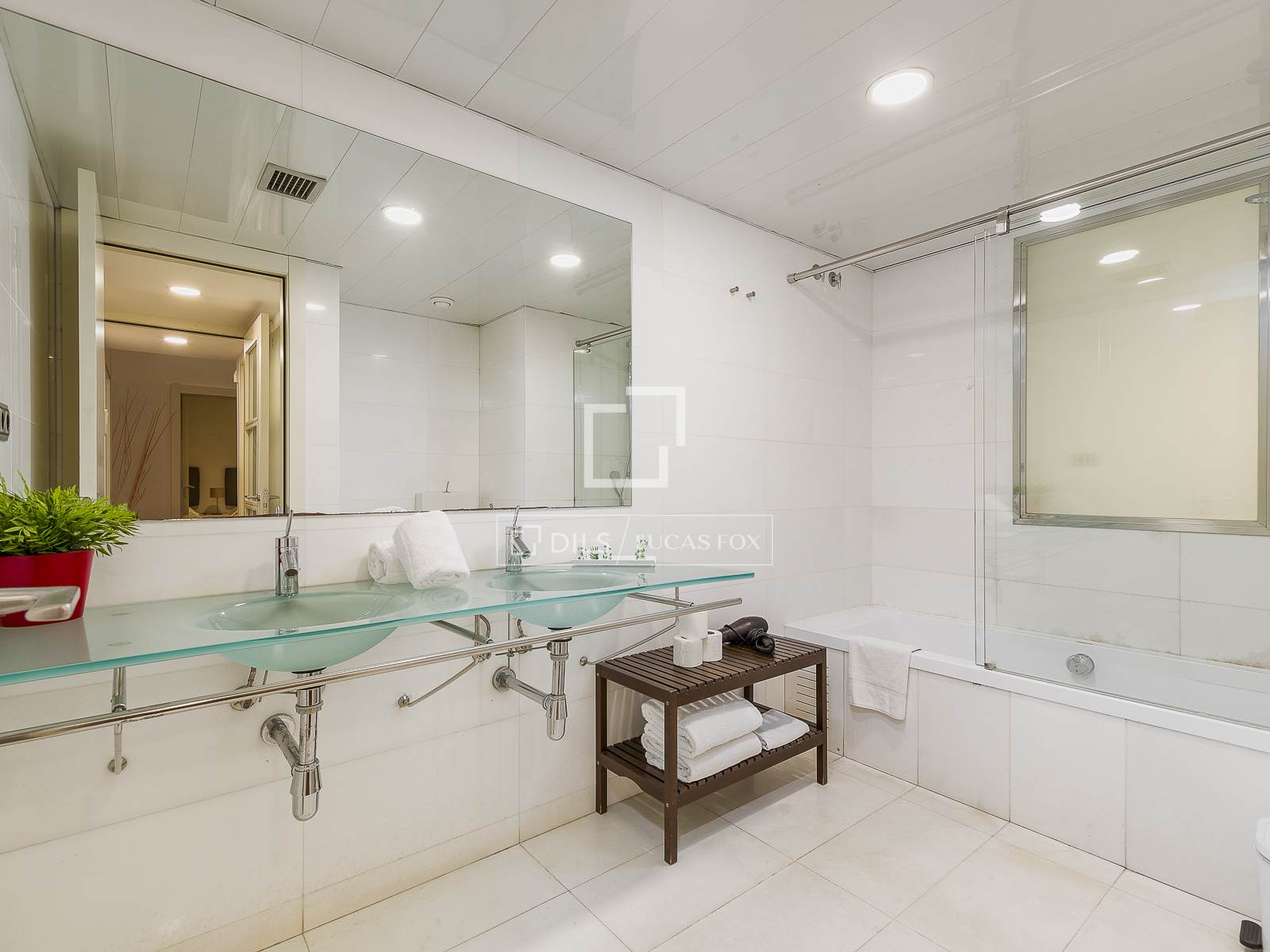 Dzīvoklis Barcelona, Spānijā 4 istabas, 171 m2 Nr. 150282