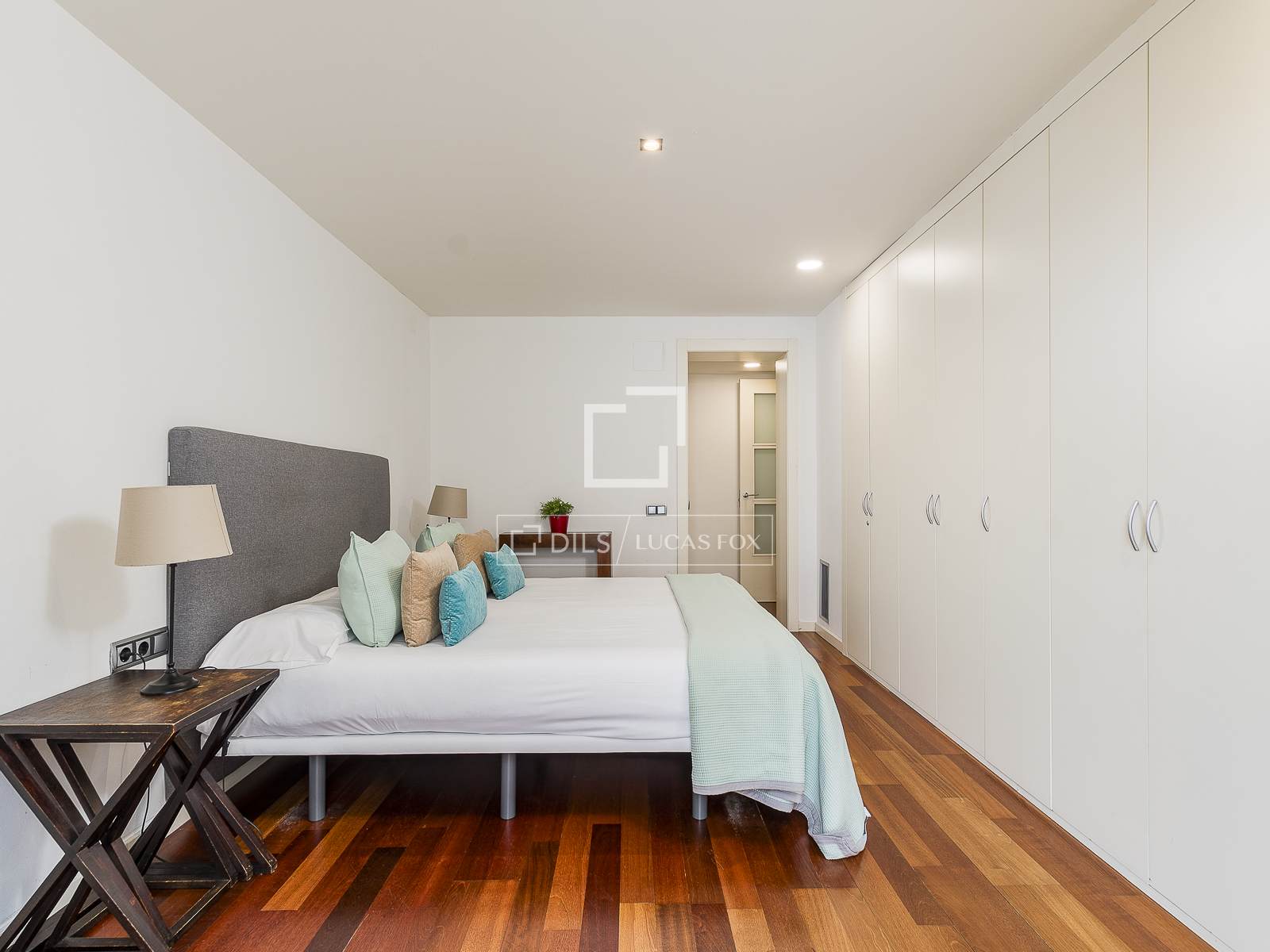 Dzīvoklis Barcelona, Spānijā 4 istabas, 171 m2 Nr. 150282