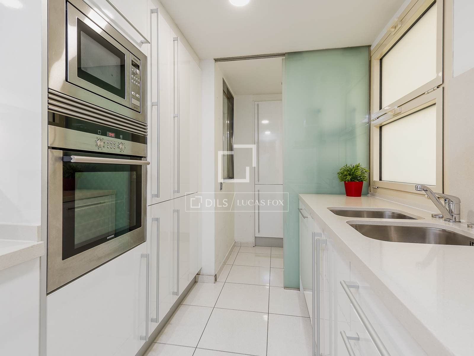 Dzīvoklis Barcelona, Spānijā 4 istabas, 171 m2 Nr. 150282
