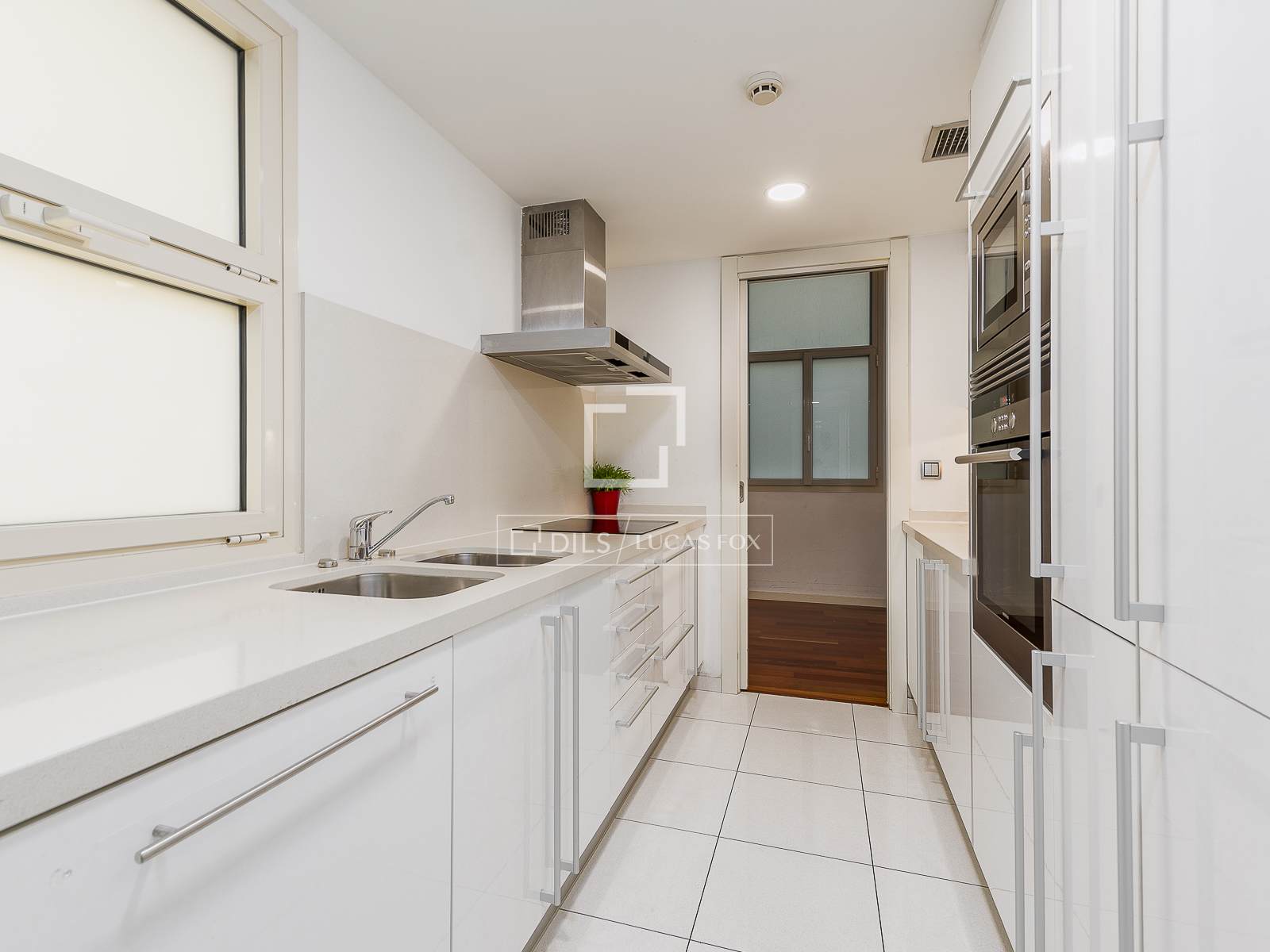 Dzīvoklis Barcelona, Spānijā 4 istabas, 171 m2 Nr. 150282