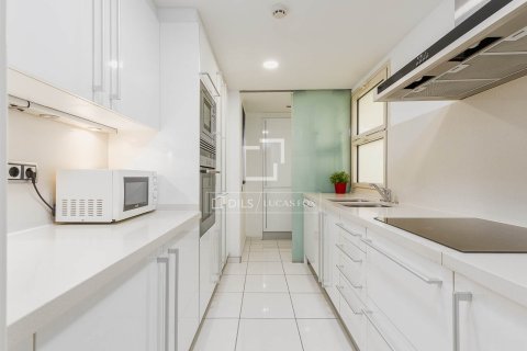 Dzīvoklis pārdošanā Barcelona, Spānijā 4 istabas, 171 m2 Nr. 150282 - attēls 14