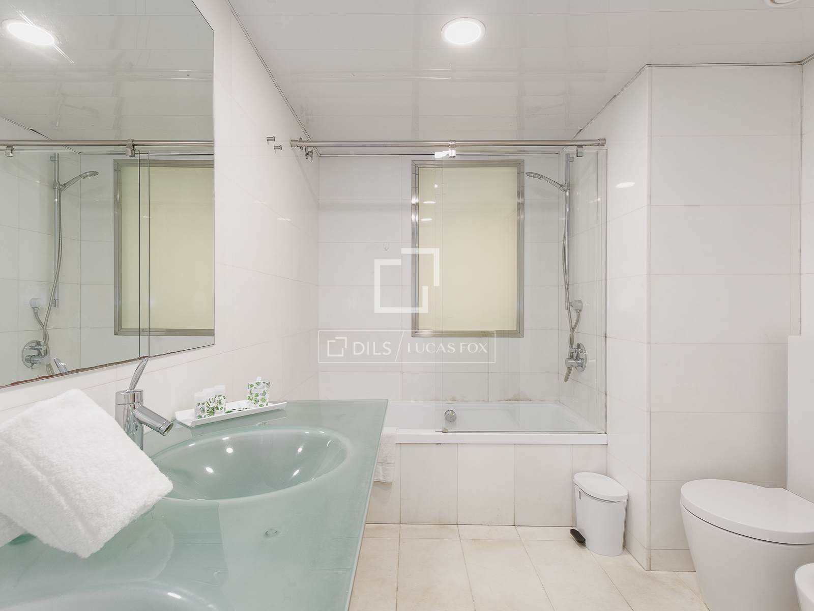 Dzīvoklis Barcelona, Spānijā 4 istabas, 171 m2 Nr. 150282