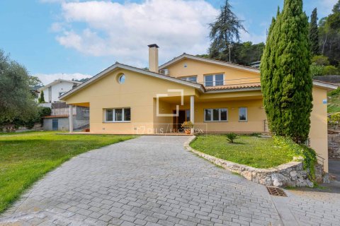 Villa for sale in Vallromanes, Barcelona, Spain 4 bedrooms, 471 sq.m. No. 150279 - photo 7