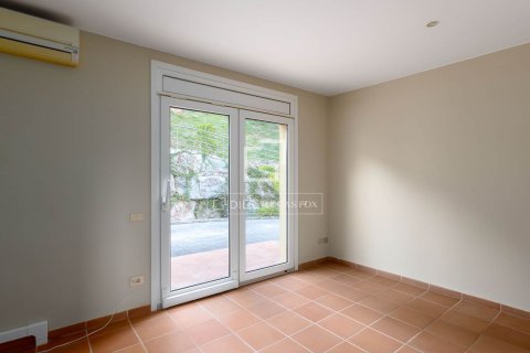 Villa for sale in Vallromanes, Barcelona, Spain 4 bedrooms, 471 sq.m. No. 150279 - photo 23
