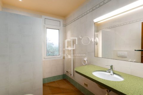 Villa for sale in Vallromanes, Barcelona, Spain 4 bedrooms, 471 sq.m. No. 150279 - photo 28