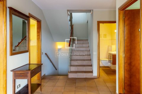 Villa for sale in Vallromanes, Barcelona, Spain 4 bedrooms, 471 sq.m. No. 150279 - photo 10