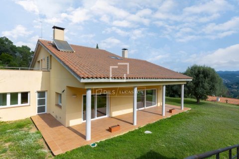 Villa for sale in Vallromanes, Barcelona, Spain 4 bedrooms, 471 sq.m. No. 150279 - photo 8