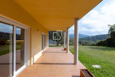 Villa for sale in Vallromanes, Barcelona, Spain 4 bedrooms, 471 sq.m. No. 150279 - photo 17