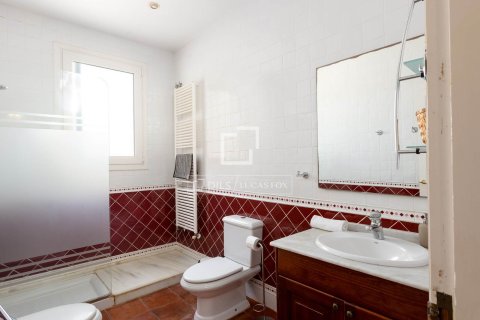 Villa for sale in Arenys de Mar, Barcelona, Spain 13 bedrooms, 651 sq.m. No. 150280 - photo 18