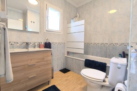 Huvila myytävänä Guardamar del Segura, Alicante, Espanja, 3 makuuhuonetta, 98 m2 No. 160653 - kuva 19