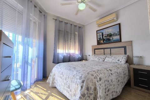 Huvila myytävänä Guardamar del Segura, Alicante, Espanja, 3 makuuhuonetta, 98 m2 No. 160653 - kuva 14