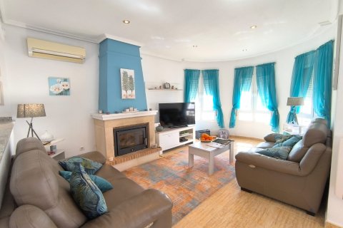 Huvila myytävänä Guardamar del Segura, Alicante, Espanja, 3 makuuhuonetta, 98 m2 No. 160653 - kuva 4