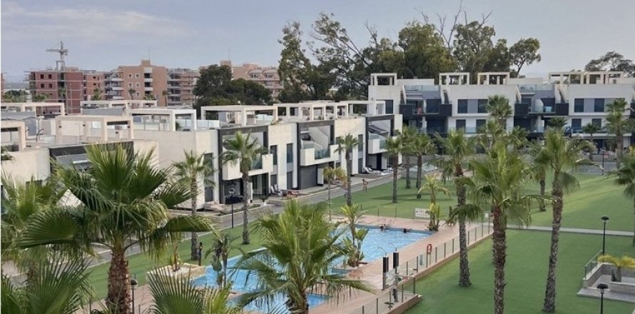 Huoneisto Guardamar del Segura, Alicante, Espanja 2 makuuhuonetta,  No. 160654