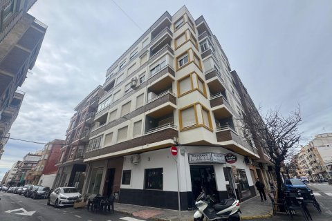 Apartamento en venta en Torrevieja, Alicante, España 3 dormitorios, 111 m2 No. 160649 - foto 23