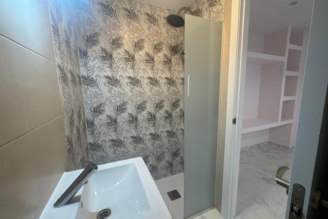 Apartamento en venta en Torrevieja, Alicante, España 3 dormitorios, 111 m2 No. 160649 - foto 18