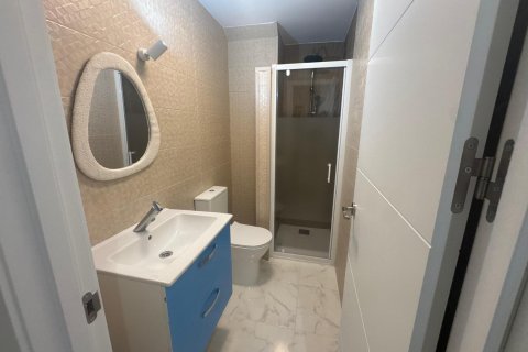 Apartamento en venta en Torrevieja, Alicante, España 3 dormitorios, 111 m2 No. 160649 - foto 14