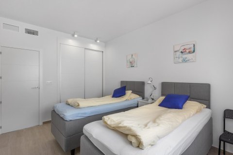 Apartament w Torrevieja, Alicante, Hiszpania 3 sypialnie, nr 160648 – zdjęcie 29