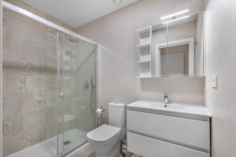 Apartament w Torrevieja, Alicante, Hiszpania 3 sypialnie, nr 160648 – zdjęcie 22