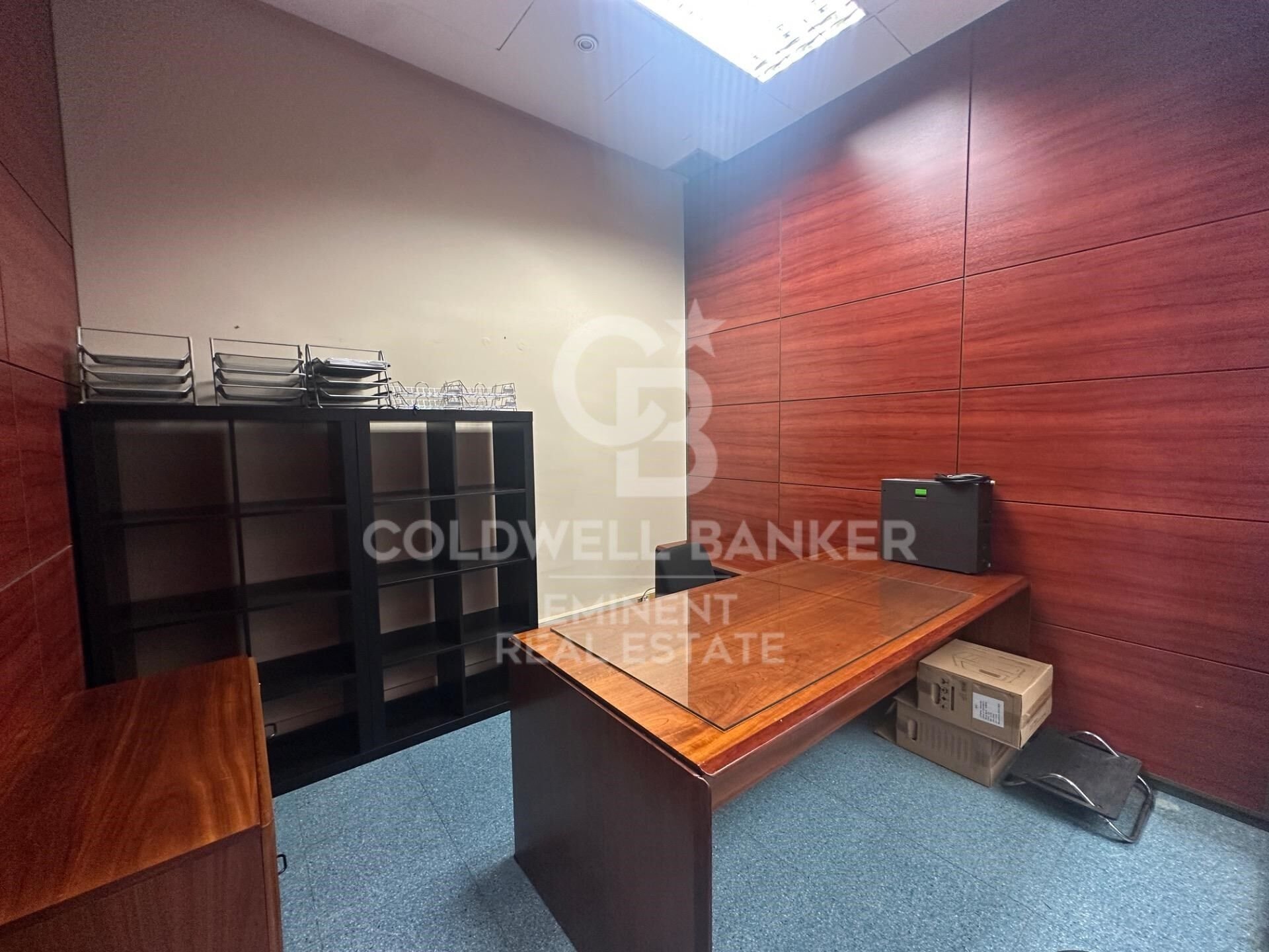 Commercial property à Barcelona, Espagne 181 m2 No. 179076