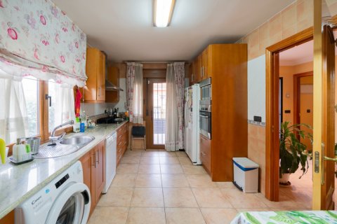Villa zum Verkauf Madrid, Spanien 4 Schlafzimmer, 450 m2 Nr. 107180 - Foto 17