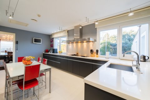 Villa for sale Santo Domingo, Madrid, Spain 7 bedrooms, 1.45 sq.m. No. 107183 - photo 29