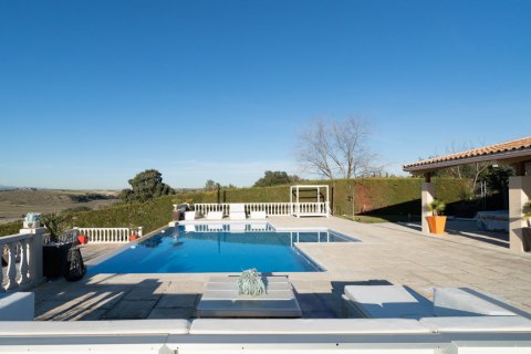 Villa for sale Santo Domingo, Madrid, Spain 7 bedrooms, 1.45 sq.m. No. 107183 - photo 9