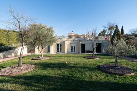 Villa for sale Santo Domingo, Madrid, Spain 7 bedrooms, 1.45 sq.m. No. 107183 - photo 15