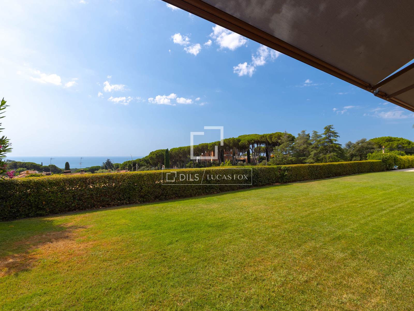 Villa a Sant Vicenc De Montalt, Barcelona, Spagna 5 camere da letto, 500 mq. N° 192723