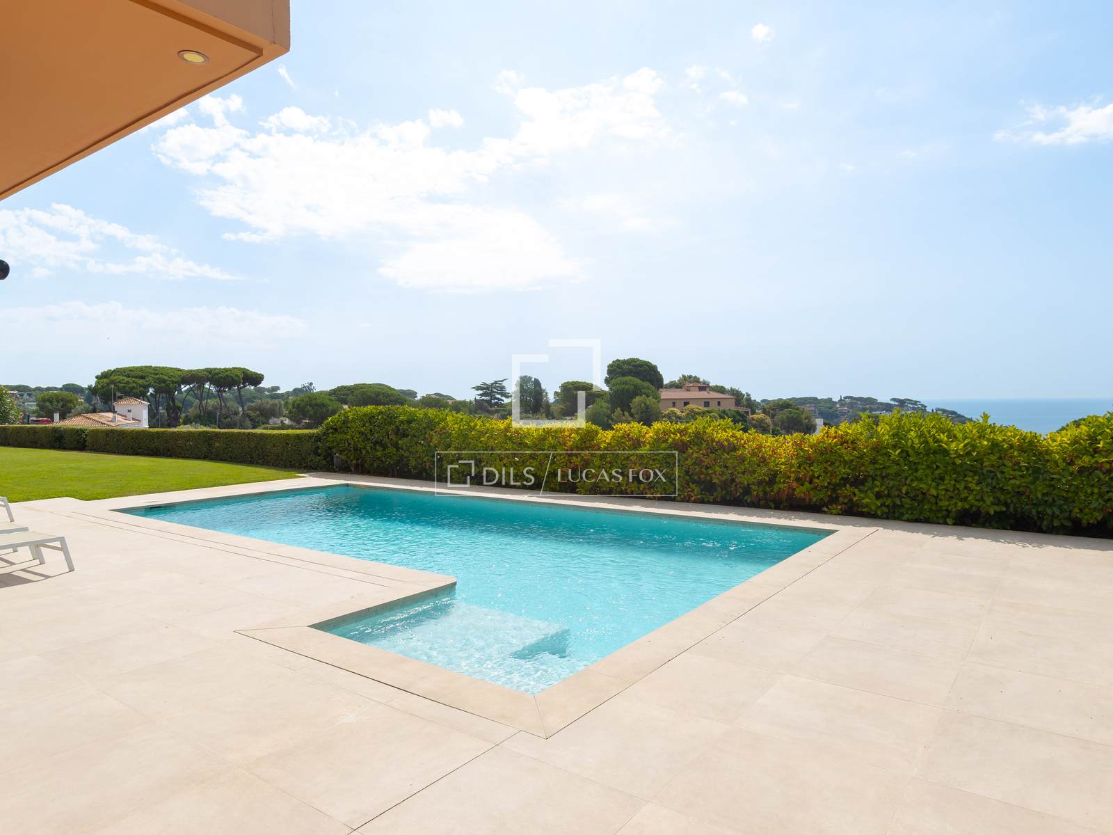 Villa a Sant Vicenc De Montalt, Barcelona, Spagna 5 camere da letto, 500 mq. N° 192723